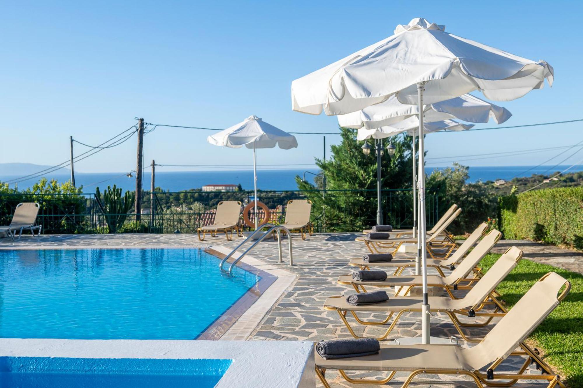 Kefalonian Mill - Oneira Villas ตราเปซากิ ภายนอก รูปภาพ